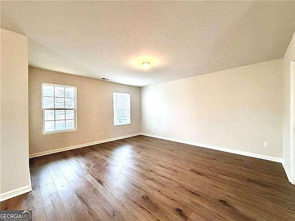 3rd image of 400 Oconner Blvd