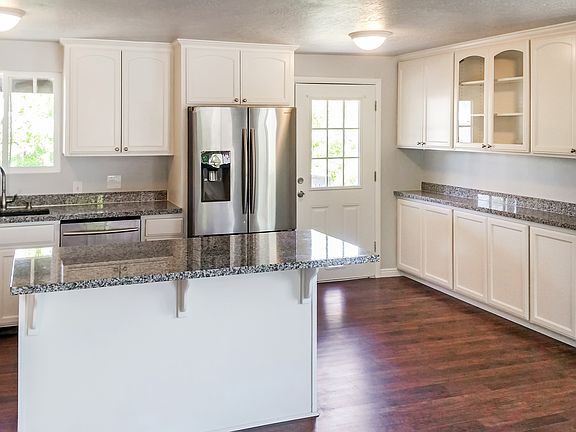 5th image of 6853 S Georgia Dr