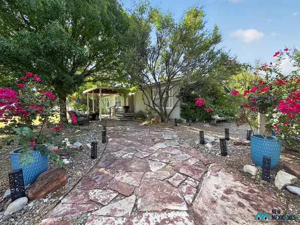 2204 Urton Rd, Roswell, NM 88201