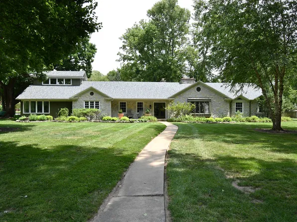 1308 S Pickwick Avenue, Springfield, MO 65804
