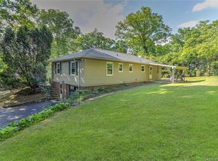 112 Lyndale Rd, Hendersonville, NC 28739