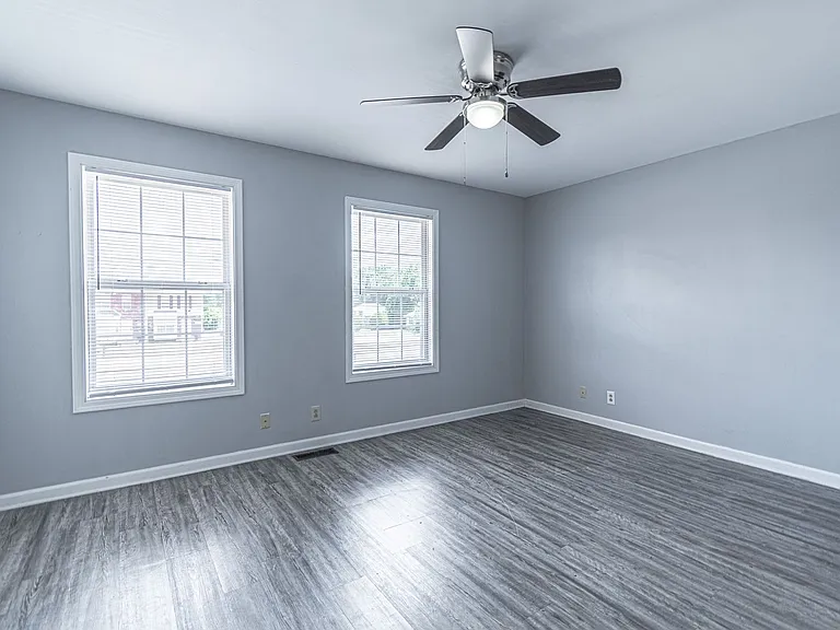 203 Tree Line Dr — Photo 17