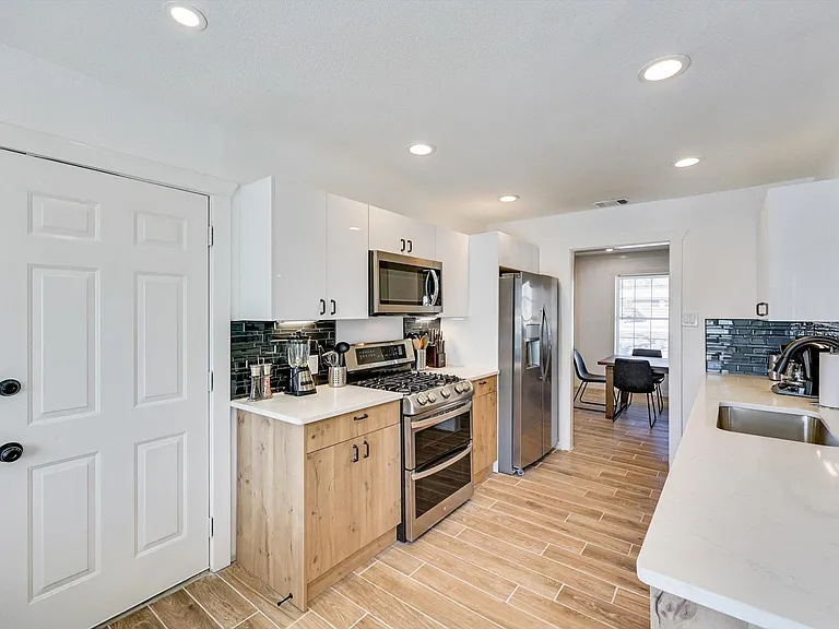 3544 Northaven Rd — Photo 14