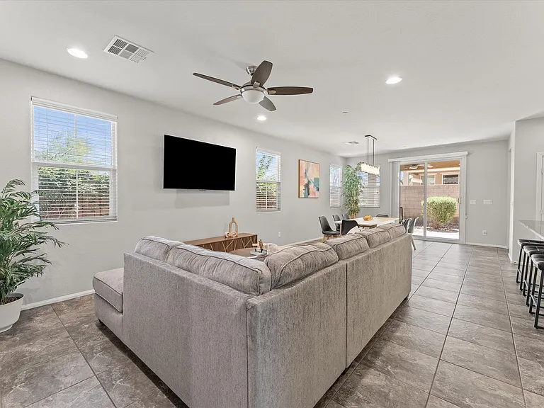 700 Sea Coast Dr — Photo 5