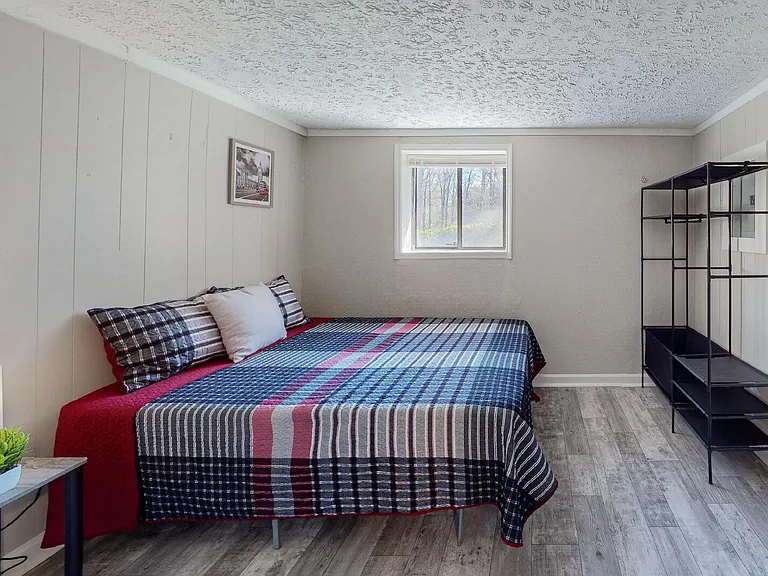 4335 Lincolndale Dr — Photo 17