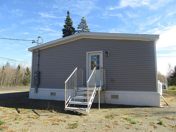 5th image of 826 Waterville Road