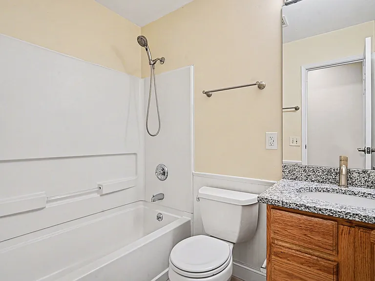 950 Harkin Dr — Photo 12