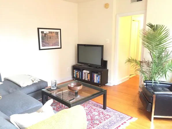 2056 Locust St #3C, Philadelphia, PA 19103