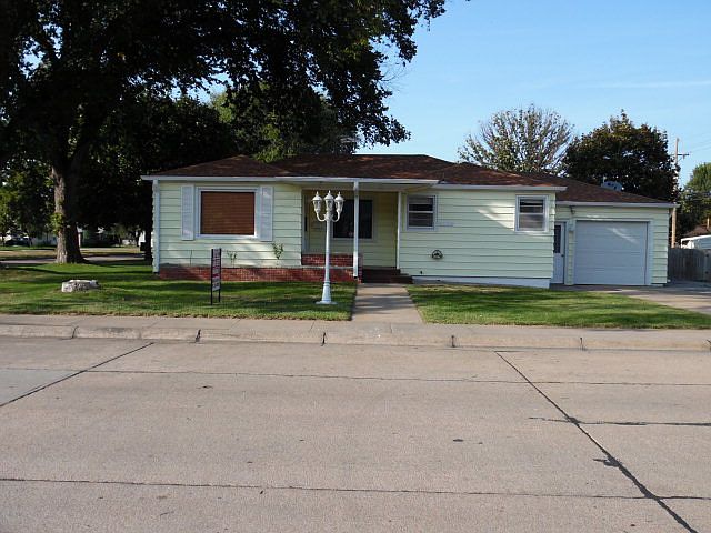 1st image of 1920 W Waugh St