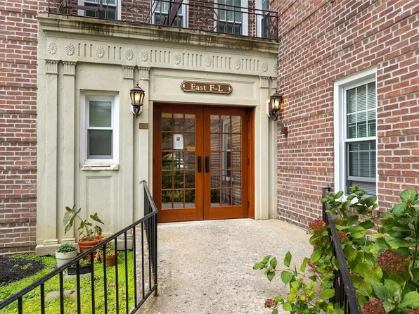 300 S Broadway #3H, Tarrytown, NY 10591