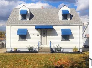 14901 Reddington Ave, Maple Heights, OH 44137