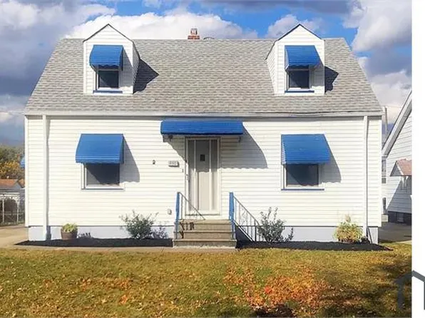 14901 Reddington Ave, Maple Heights, OH 44137