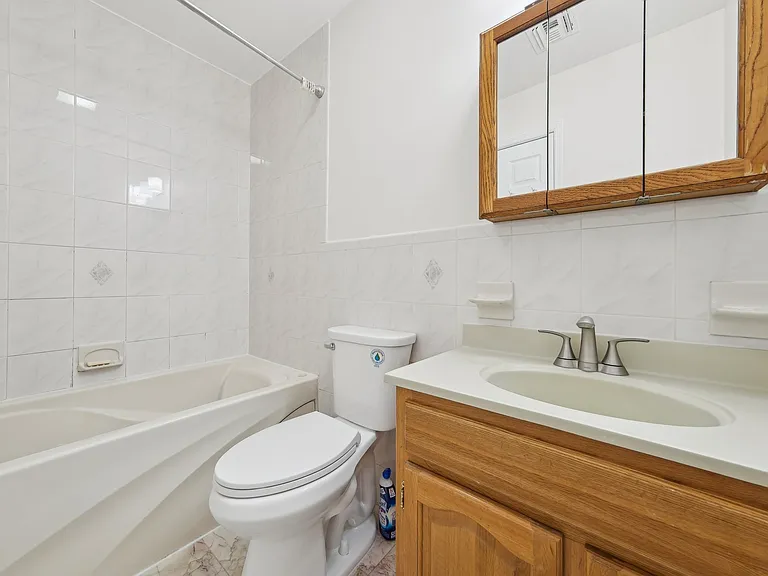 68 Lincoln St #2 — Photo 9