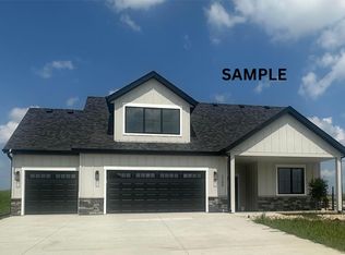 1657 N Rosemary Ave, Sioux Falls, SD 57110