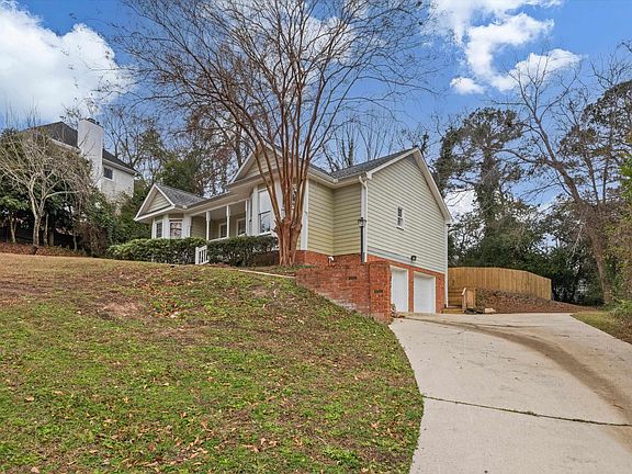 2nd image of 1709 Rutland Ct