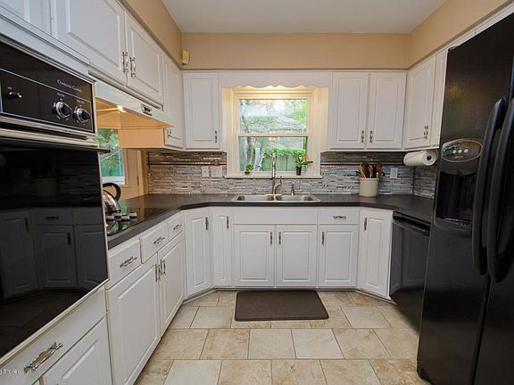 5th image of 3104 Verne Ct