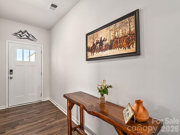 2nd image of 75 Dandelion Rd