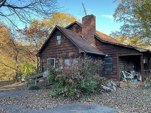 3rd image of 119 Quincy Dr