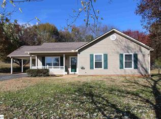 139 Stoneledge Dr, Woodruff, SC 29388