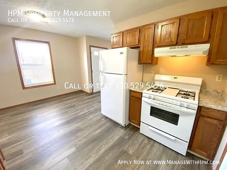 2525 Zircon St NE — Photo 7