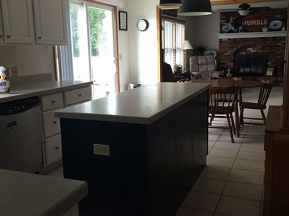 Large eat in kitchen