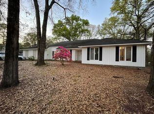 135 Robin Hill Dr, Americus, GA 31719