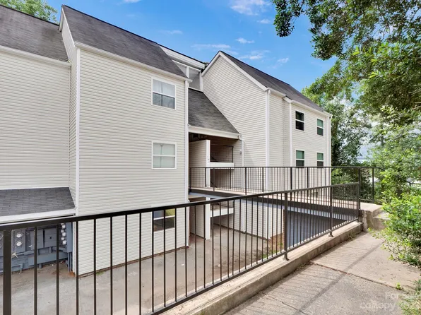 9119 Spyglass Pl APT L, Charlotte, NC 28214