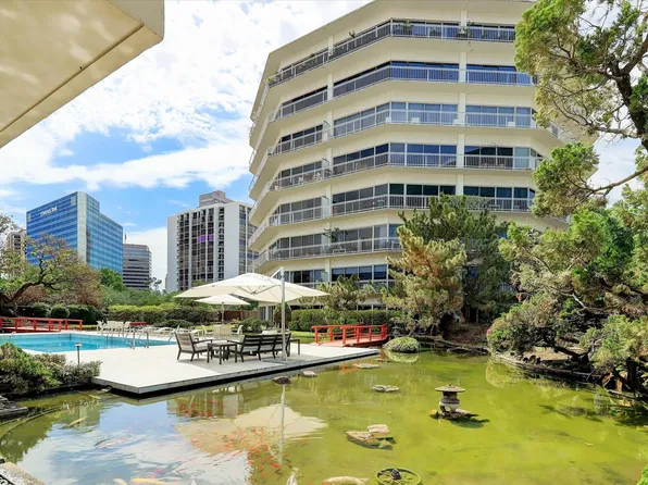 5050 Woodway Dr APT 2D, Houston, TX 77056