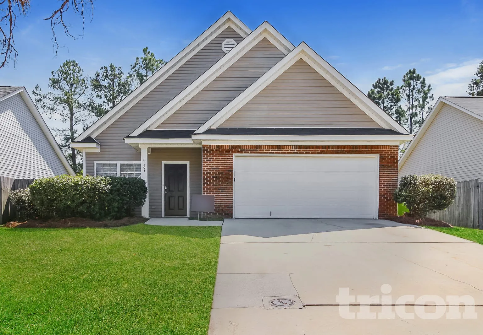 207 Lockleven Drive Columbia SC — Photo 1