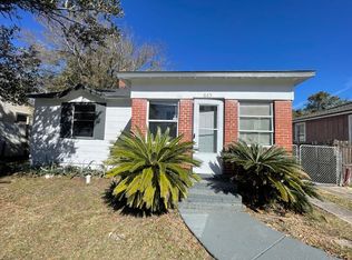 665 Chestnut Dr, Jacksonville, FL 32208