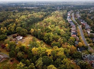 123 Forest Lawn Dr, Matthews, NC 28104