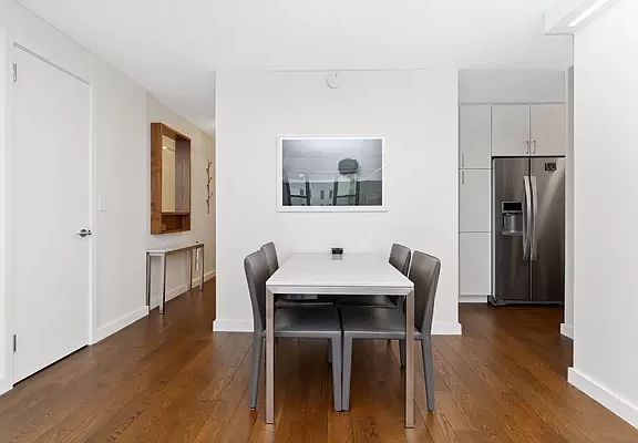 4th image of 201 E 17th St APT 8A