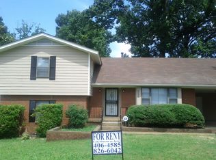 3232 Kenneth St, Memphis, TN 38128