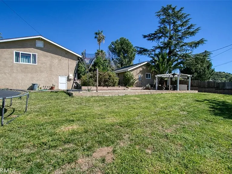 11758 Grant Dr — Photo 49
