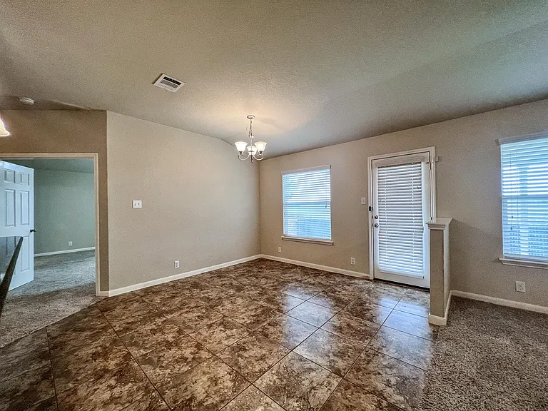 923 Avery Pkwy #2 — Photo 18