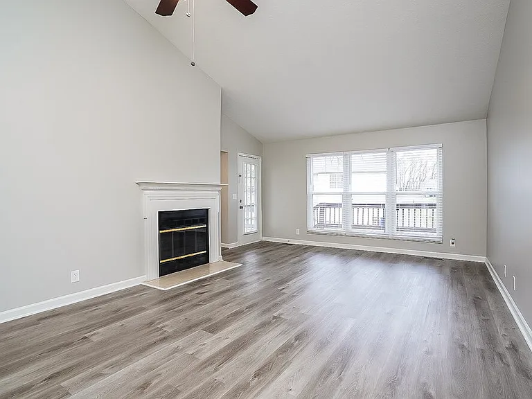 101 Digby Ct — Photo 4