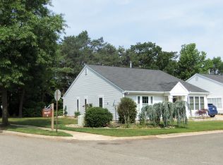 965 Thornbury Ln #A, Manchester Township, NJ 08759