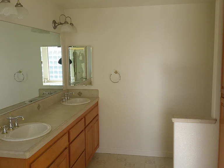 1420 Marsala Ave — Photo 5