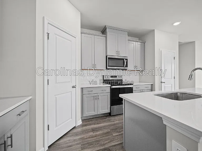 4080 County Down Ave — Photo 12