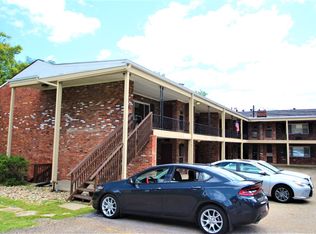 285 Moon Clinton Rd #18, Coraopolis, PA 15108