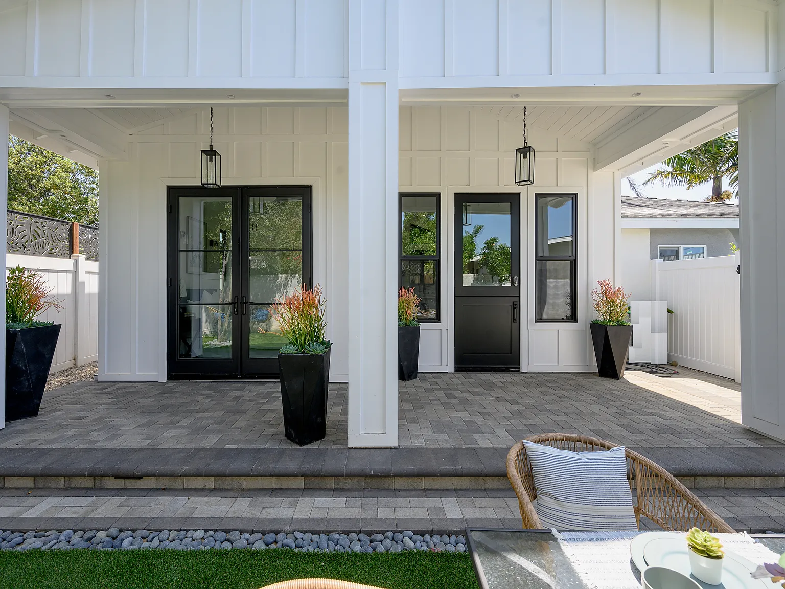 Studio, 500 sqft, $3,295 — Photo 2
