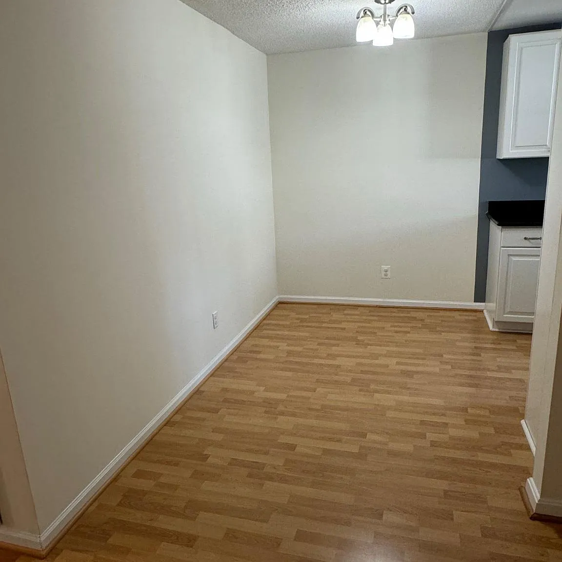 2 bed, 2.0 bath, 940 sqft, $2,200 — Photo 2