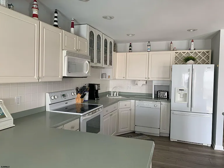 540 W Shore Dr — Photo 7