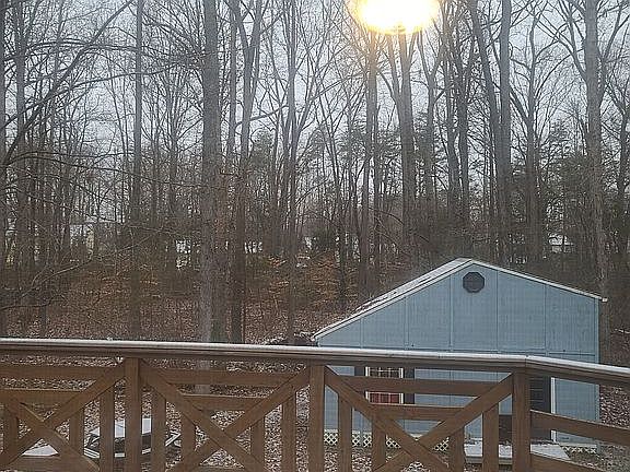 3rd image of 109 Clore Dr