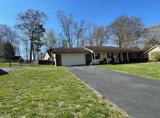 935 Oxford Hills Dr, Maryville, TN 37803