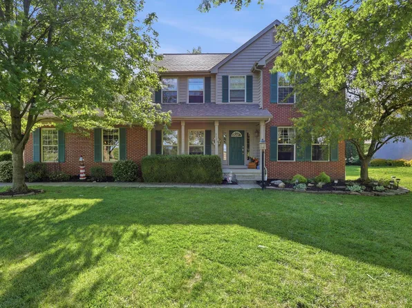 3193 Walkerview Dr, Hilliard, OH 43026