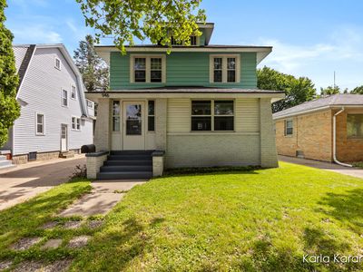 946 Lake Michigan Dr NW, Grand Rapids, MI, 49504