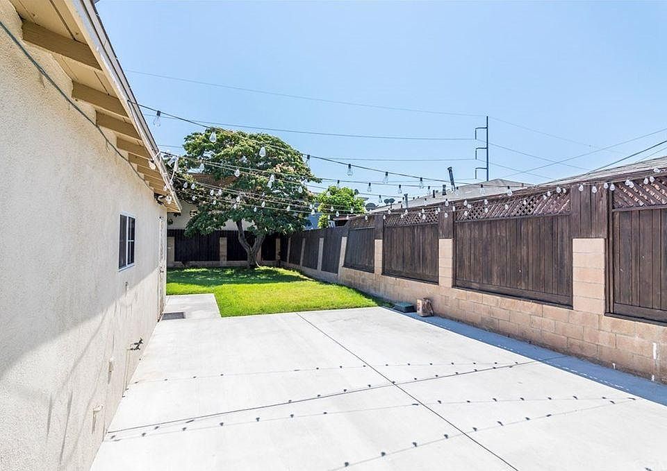 1st image of 11916 Gale Ave #B