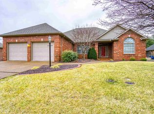 202 Charity Cir, Evansville, IN 47712