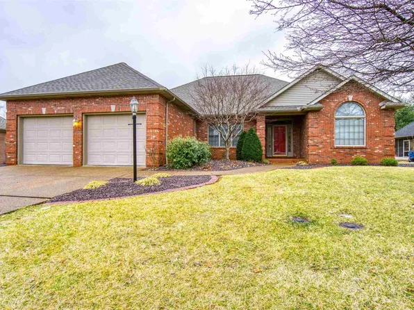 202 Charity Cir, Evansville, IN 47712